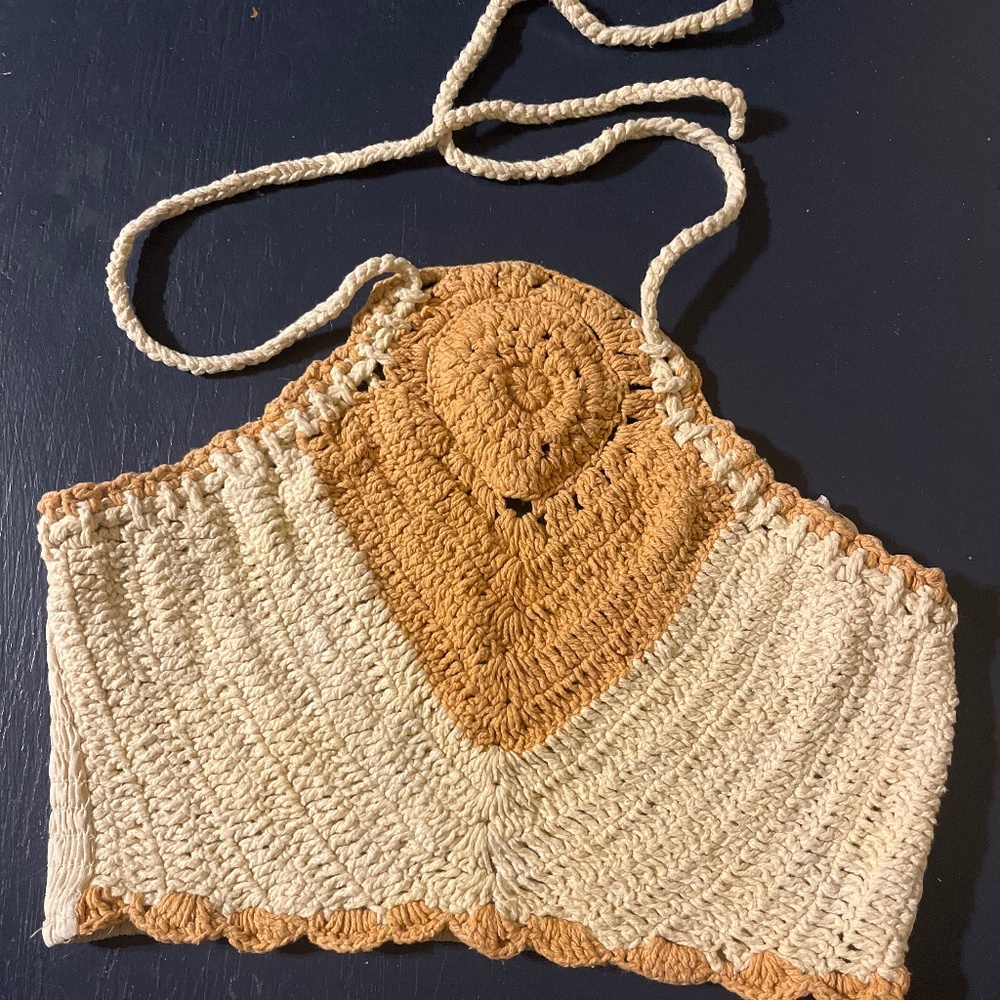 Band Of Gypsies BOG Collection XS Crochet  Halter Neck Twist Cropped Top